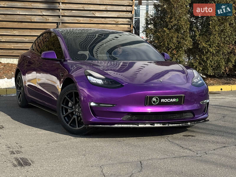 Седан Tesla Model 3 2018 в Києві