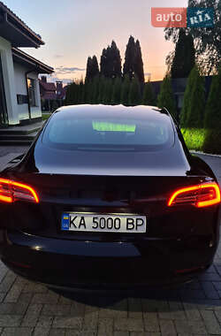 Седан Tesla Model 3 2019 в 