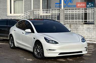 Седан Tesla Model 3 2022 в Харкові