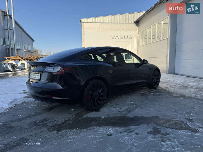 Седан Tesla Model 3 2022 в Броварах