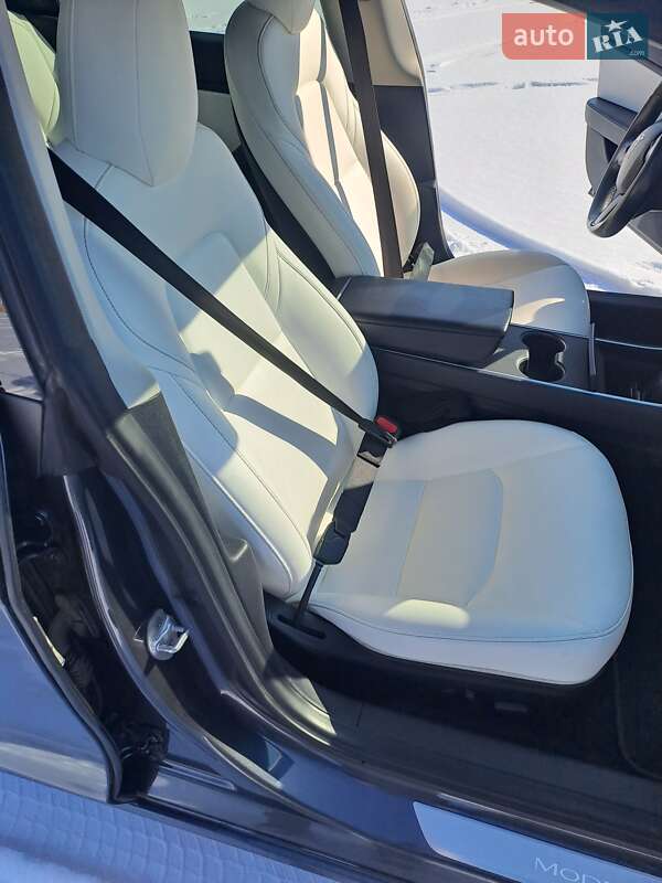 Седан Tesla Model 3 2019 в Харькове