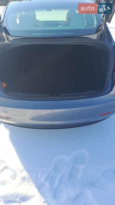 Седан Tesla Model 3 2019 в Харькове