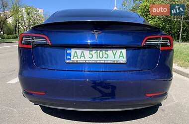 Седан Tesla Model 3 2019 в Києві