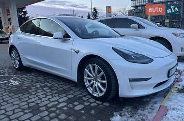 Седан Tesla Model 3 2020 в Луцке