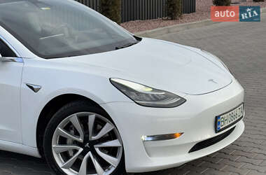 Седан Tesla Model 3 2018 в 
