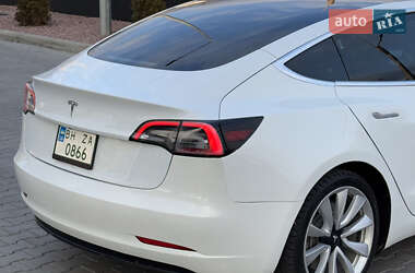 Седан Tesla Model 3 2018 в 