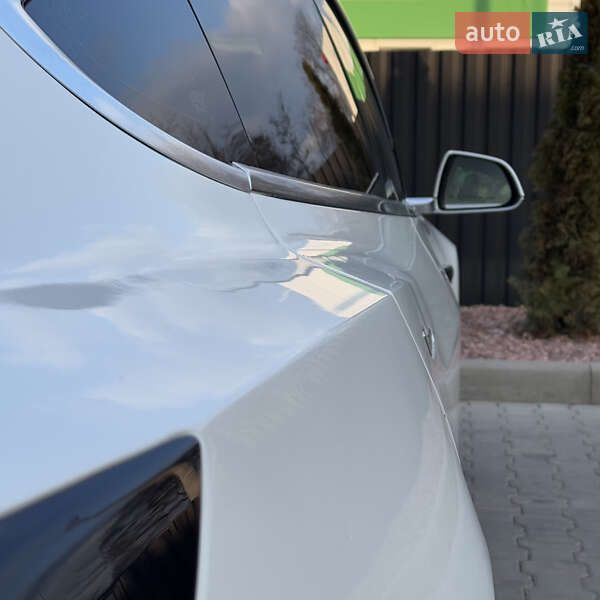 Седан Tesla Model 3 2018 в Одесі