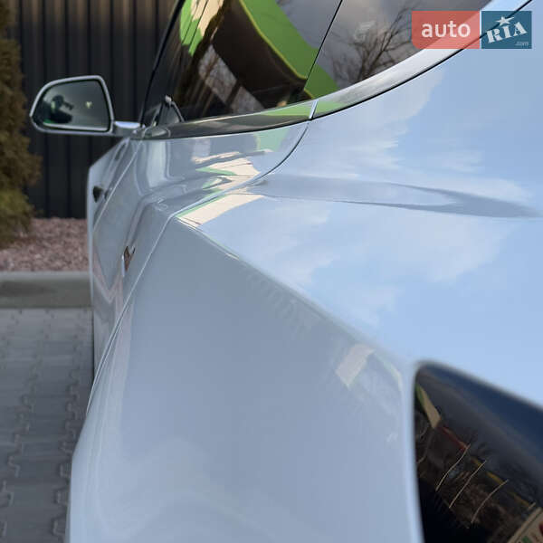 Седан Tesla Model 3 2018 в Одесі