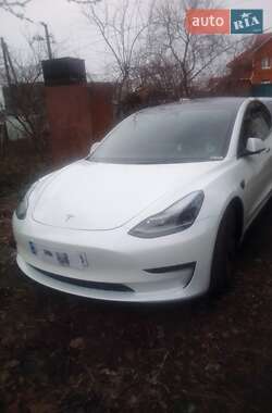 Седан Tesla Model 3 2023 в Києві