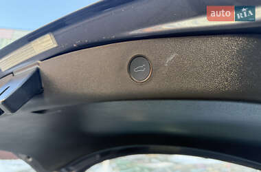 Седан Tesla Model 3 2020 в 