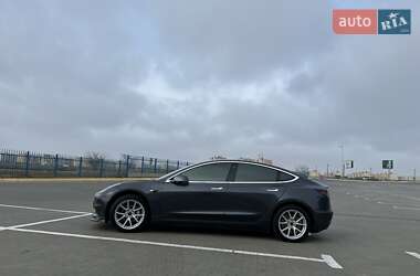 Седан Tesla Model 3 2018 в Одессе