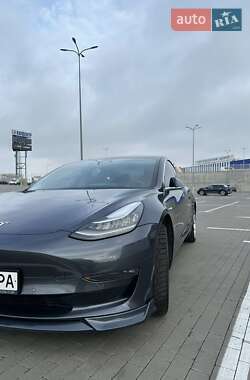 Седан Tesla Model 3 2018 в Одессе