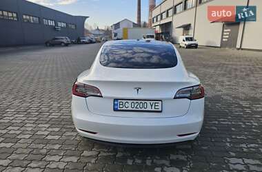 Седан Tesla Model 3 2021 в Львові