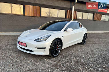 TESLA MODEL 3 2020
