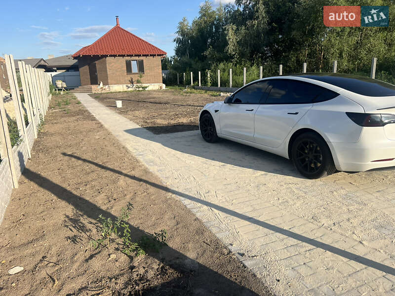 Седан Tesla Model 3 2021 в Киеве фото 14 Седан Tesla Model 3 2021 в Киеве