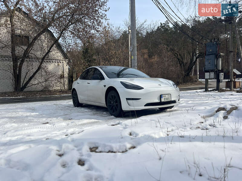 Седан Tesla Model 3 2021 в Киеве фото 7 Седан Tesla Model 3 2021 в Киеве