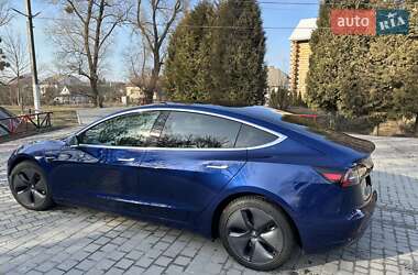 Седан Tesla Model 3 2019 в Львове