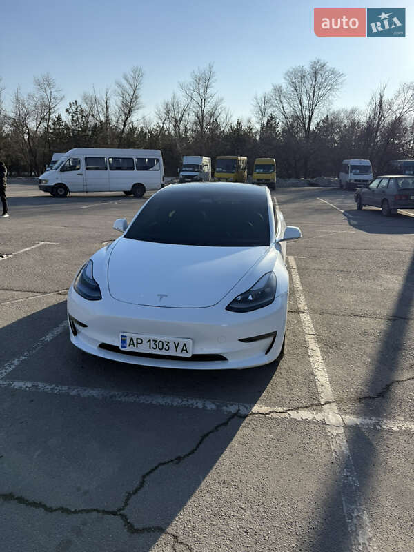 Tesla Model 3 2019