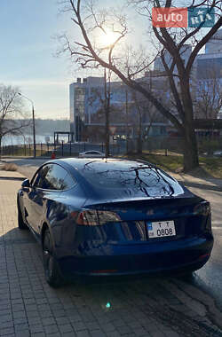 Седан Tesla Model 3 2019 в 
