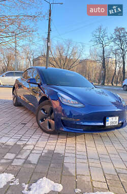 Седан Tesla Model 3 2019 в 