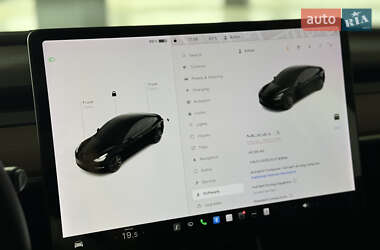 Седан Tesla Model 3 2020 в 