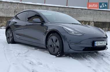 Седан Tesla Model 3 2023 в Виннице