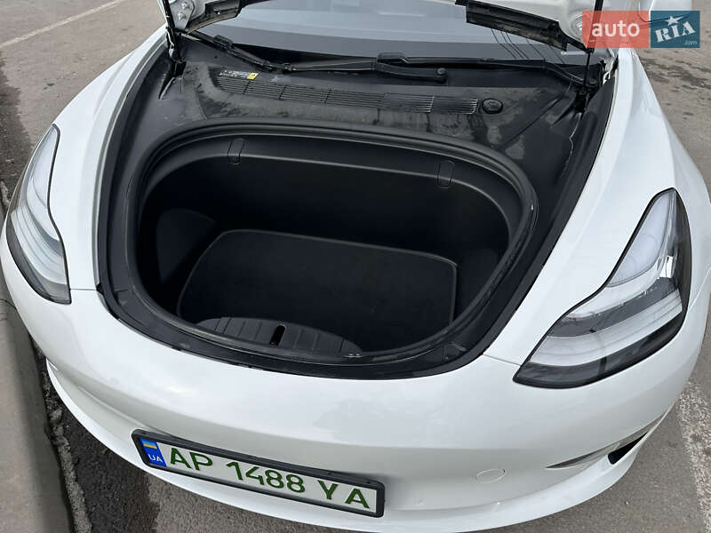 Седан Tesla Model 3 2018 в Запорожье