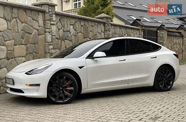 Седан Tesla Model 3 2020 в Ивано-Франковске