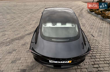 Седан Tesla Model 3 2023 в 