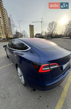 Седан Tesla Model 3 2018 в 