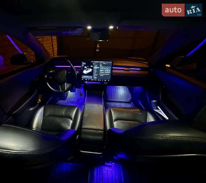 Седан Tesla Model 3 2018 в Запорожье