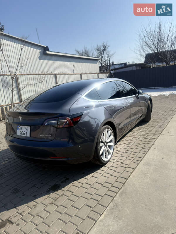 Седан Tesla Model 3 2020 в Днепре