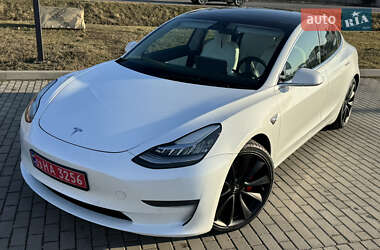 Седан Tesla Model 3 2019 в 