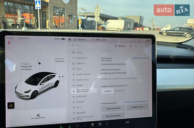 Седан Tesla Model 3 2019 в 