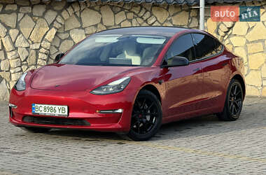 Седан Tesla Model 3 2021 в Львове