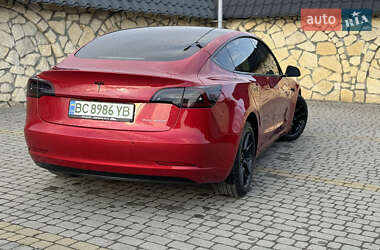 Седан Tesla Model 3 2021 в Львове