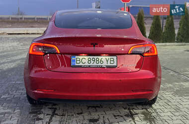 Седан Tesla Model 3 2021 в Львове