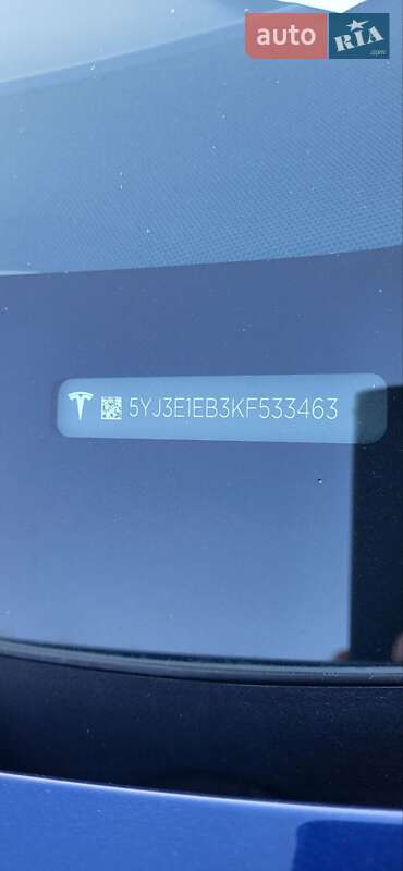 Седан Tesla Model 3 2019 в Львові