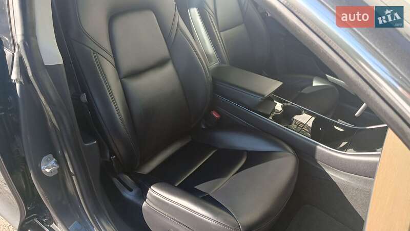 Седан Tesla Model 3 2019 в Києві