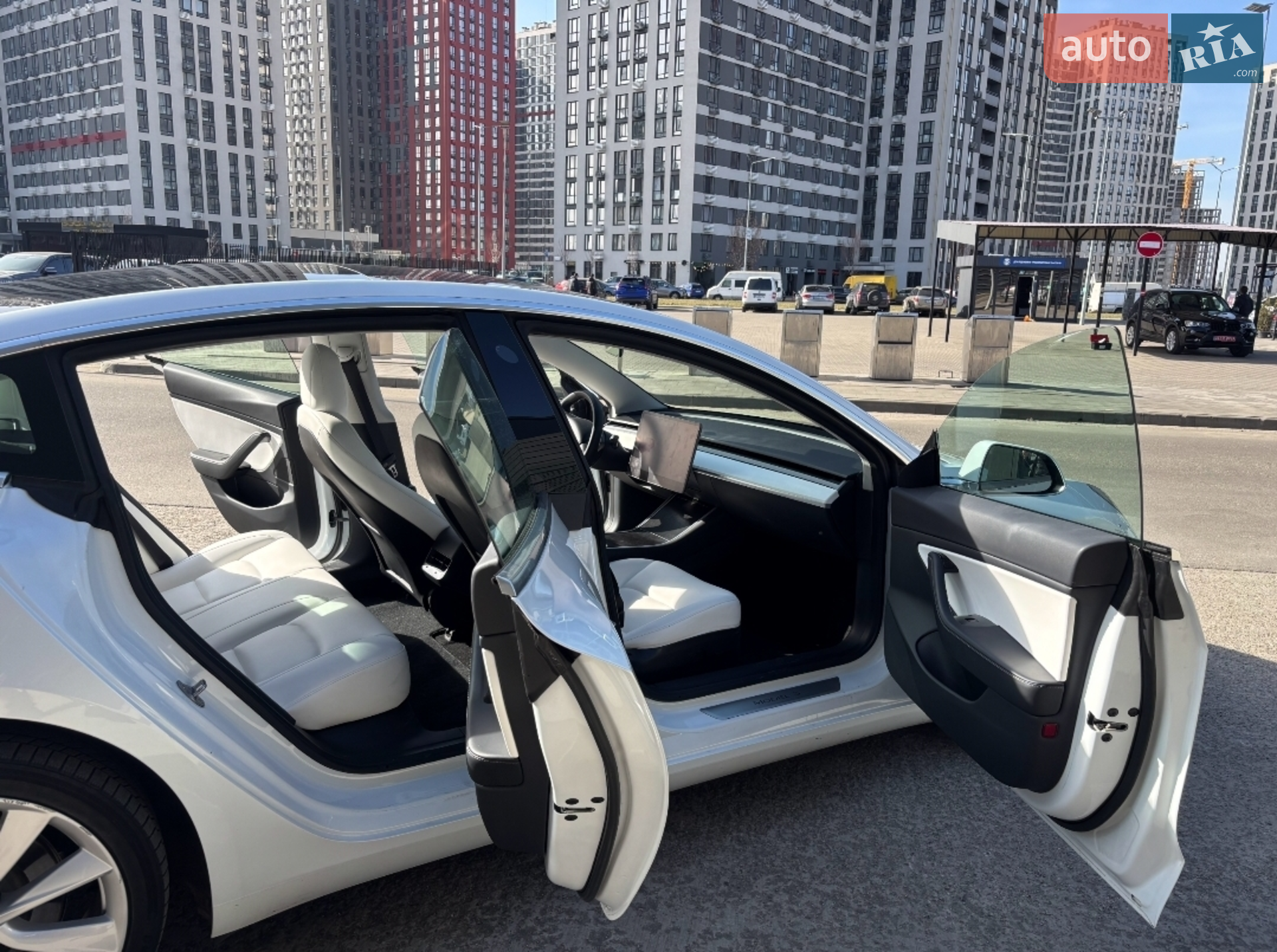 2020 Tesla Model 3 - мініатюра 3