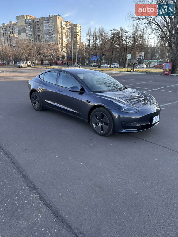 Седан Tesla Model 3 2023 в Одесі