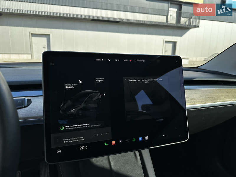 Седан Tesla Model 3 2021 в Києві