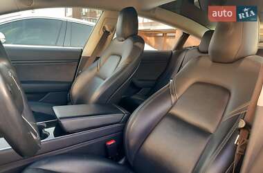 Седан Tesla Model 3 2018 в 