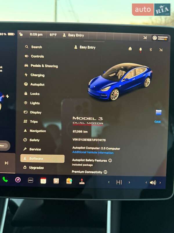 Седан Tesla Model 3 2018 в Черновцах