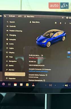 Седан Tesla Model 3 2018 в 