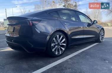 Седан Tesla Model 3 2024 в Києві