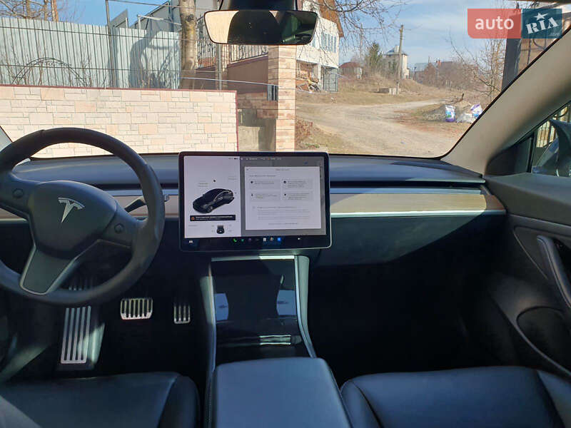 Седан Tesla Model 3 2020 в Хмельницькому