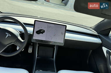 Седан Tesla Model 3 2020 в Харькове