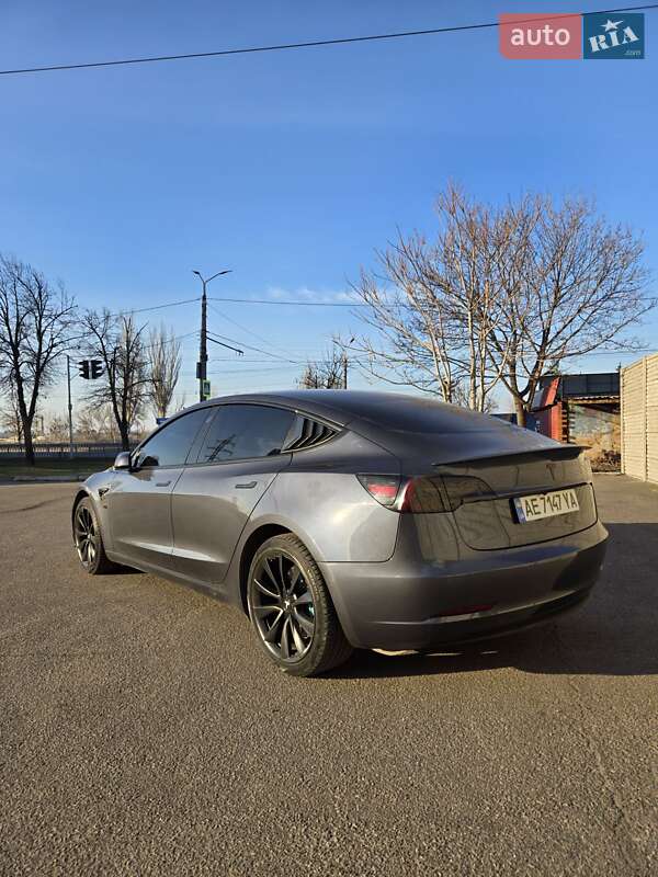 Седан Tesla Model 3 2020 в Дніпрі