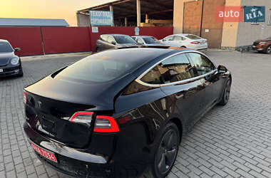 Седан Tesla Model 3 2019 в Владимире